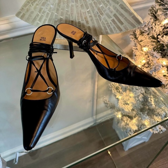 Vera Wang - Leather T-Strap Heels - Picture 9 of 10
